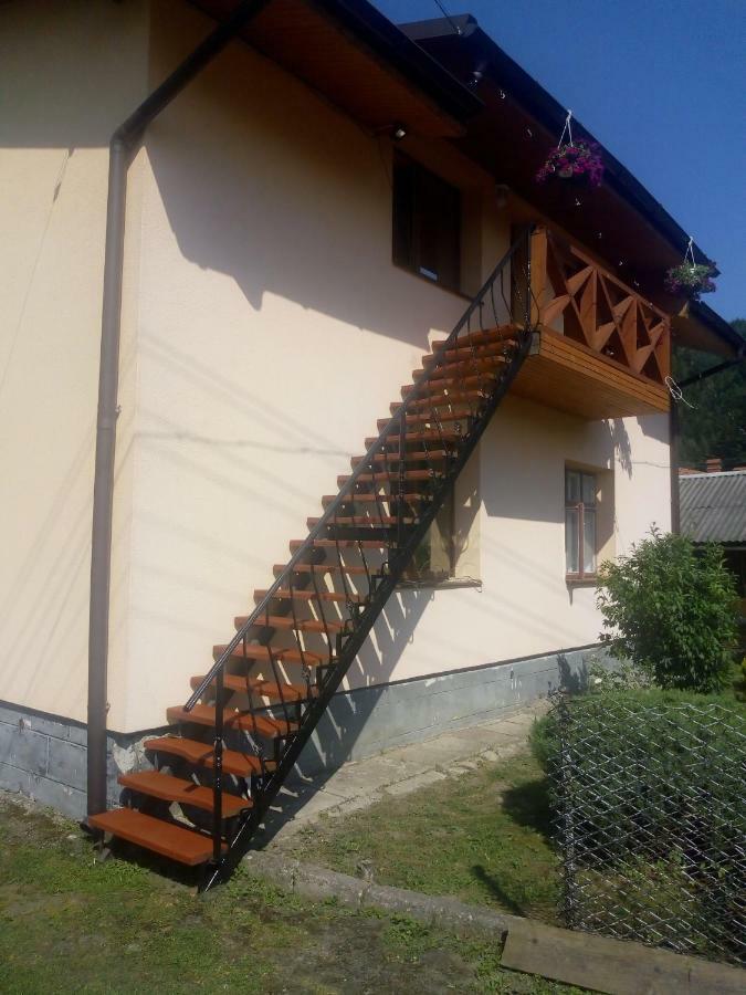 Садиба У Богдана Skole Esterno foto